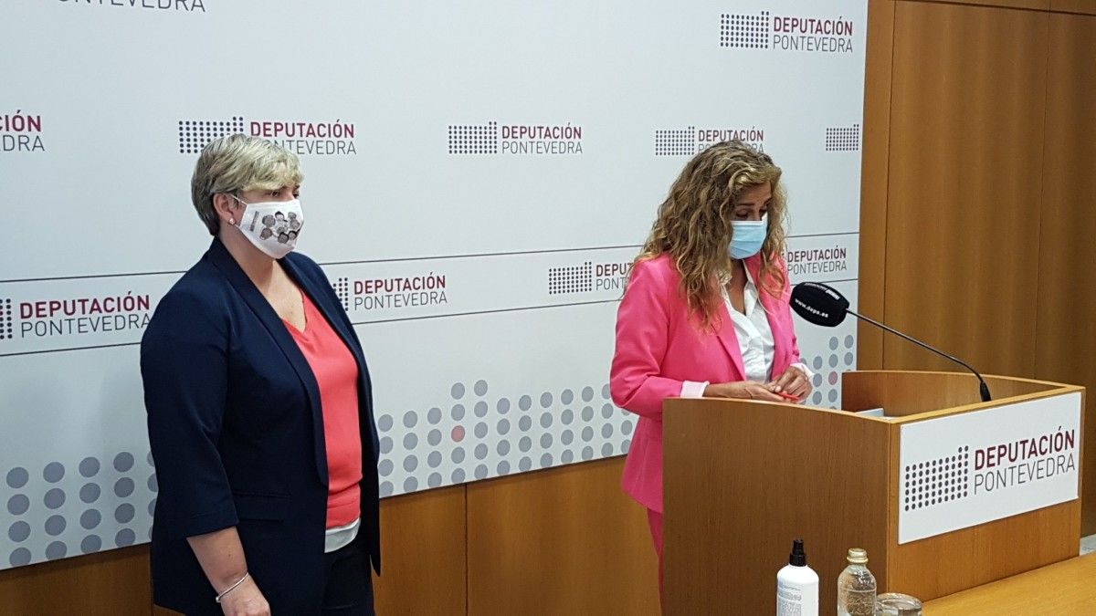 Olga Ballesteros e Carmela Silva presentan as liñas de axuda de Política Social