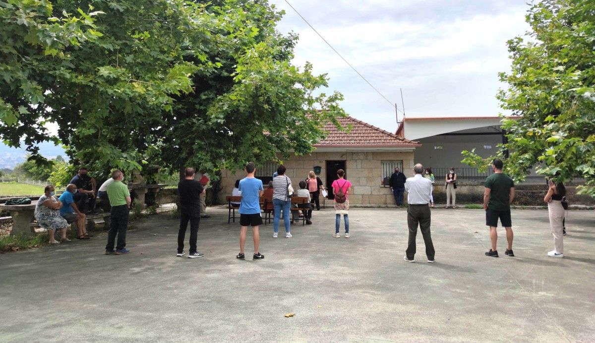 Charla sobre parques eólicos en Ponte Caldelas