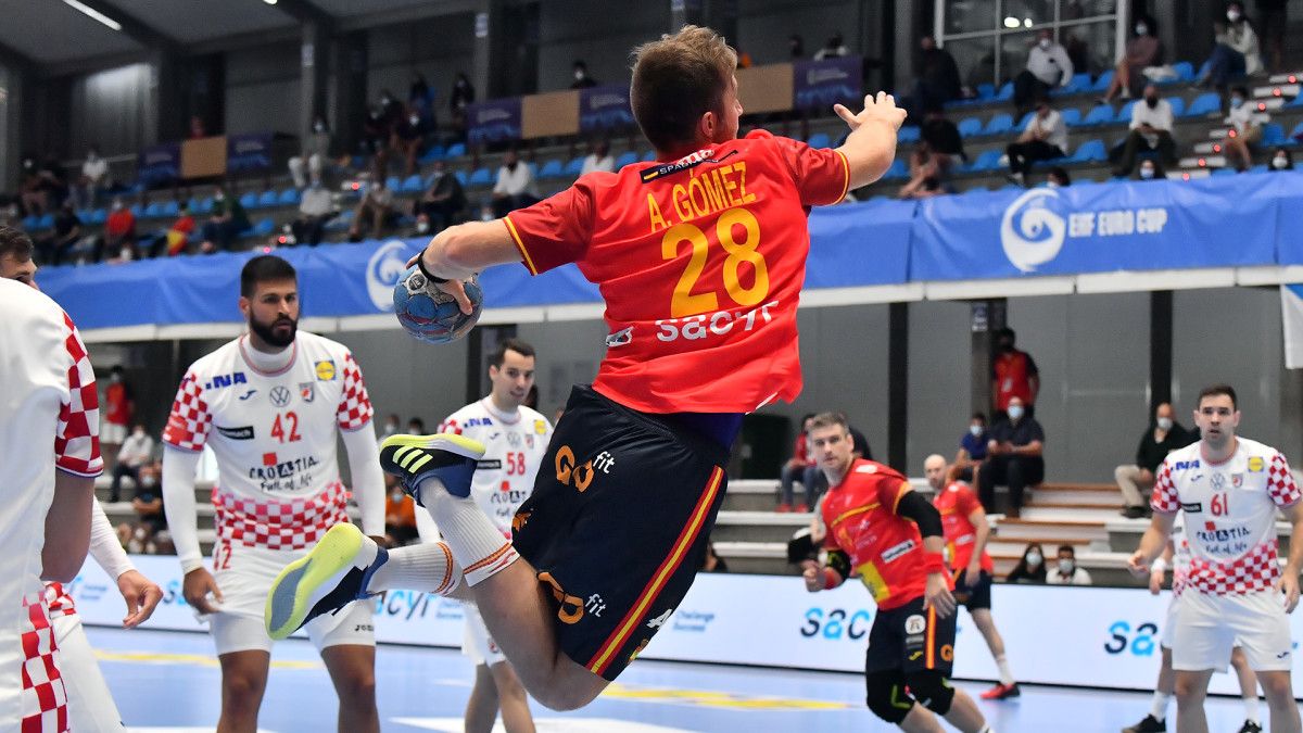 Partido España-Croacia de balonmán no Pavillón Municipal dos Deportes