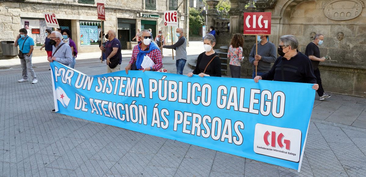 Protesta da CIG contra a reforma das pensións que pacta o Goberno coa patronal e os sindicatos estatais