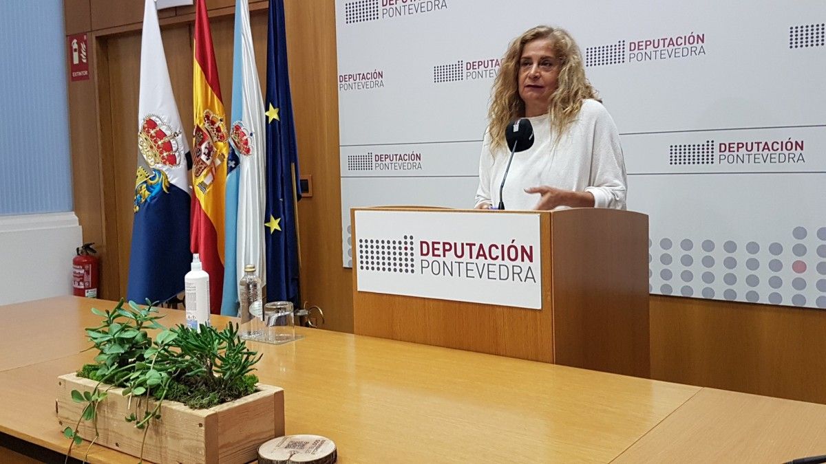 Carmela Silva, presidenta da Deputación, lamenta a falta de investimentos da Xunta no CEIP Daría González