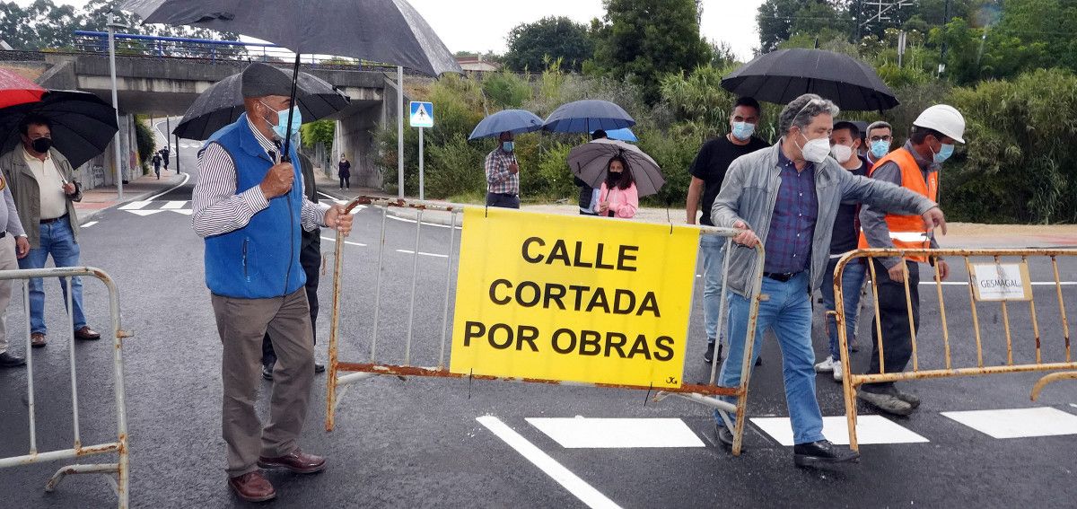 Lores abre oficialmente o novo vial entre Tafisa e Os Campos para que circulen coches