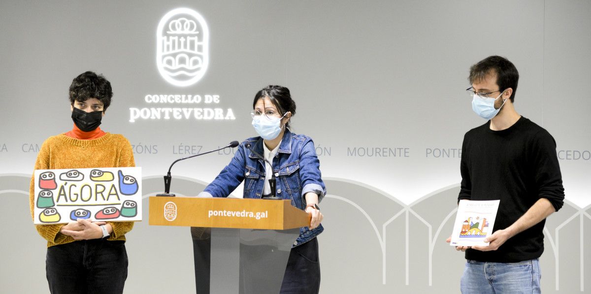 Presentación de las rutas 'Atrévete a pensar' por parte de la concelleira de Promoción da Cidade, Anabel Gulías, y los promotores culturales Cora Velasco y César Tato
