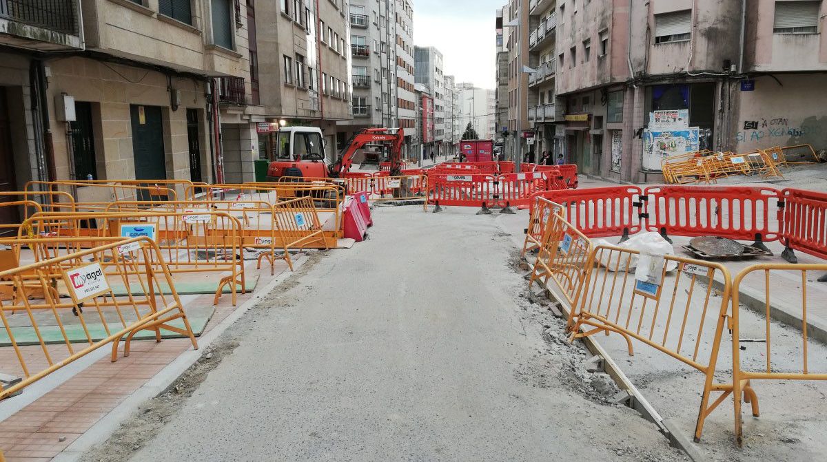 Obras na rúa Loureiro Crespo