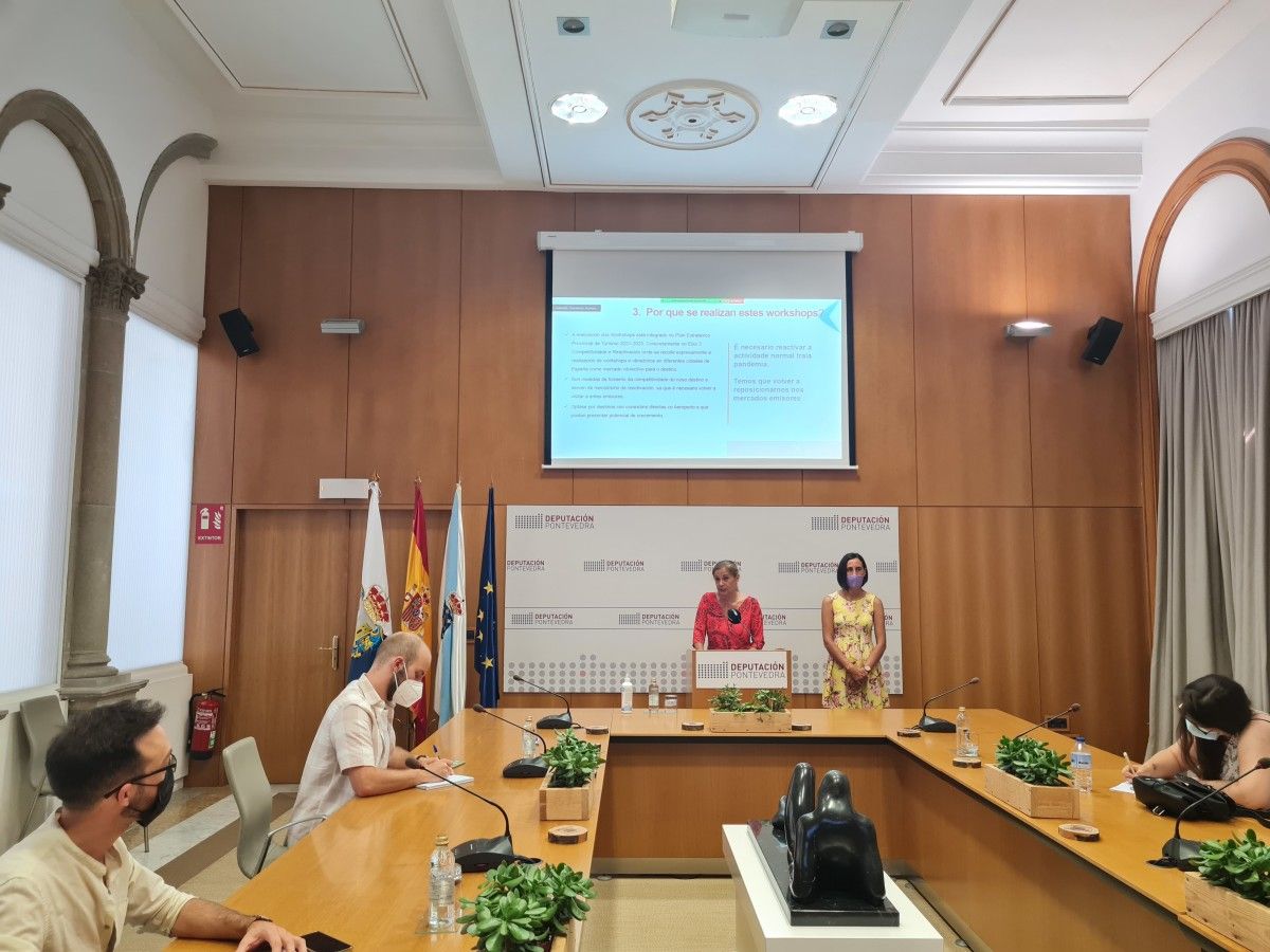 Rolda de prensa da presidenta da Deputación