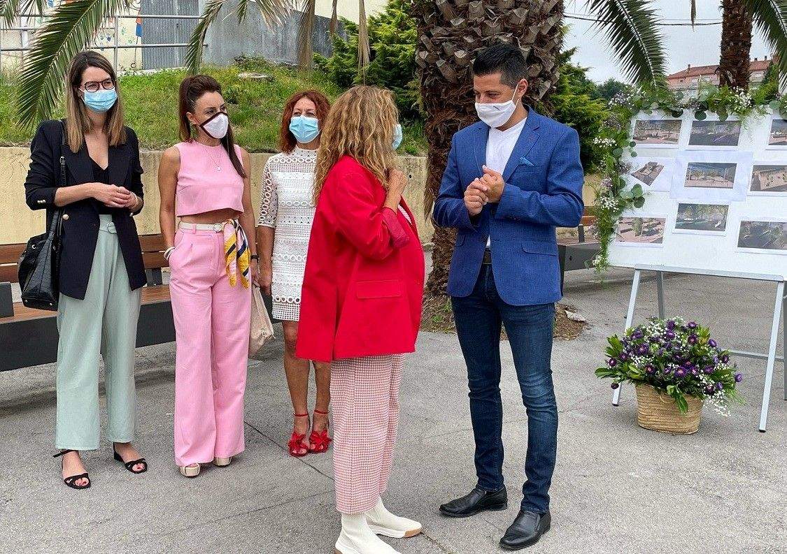La presidenta de la Deputación y el alcalde visitan las obras de Ponte Caldelas