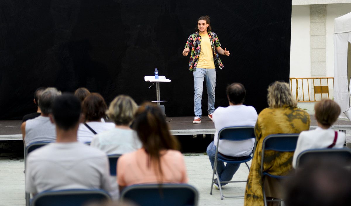 'Vai de monólogos' con Pablo Meixe na Praza da Curtidoira