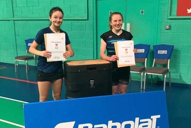 Georgina Bland tras gañar o seu primeiro torneo da temporada en Inglaterra