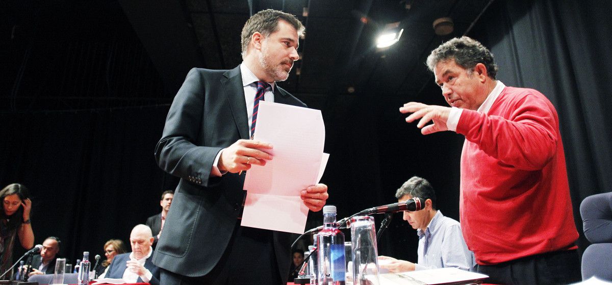 Jacobo Moreira y Miguel Anxo Fernández Lores, antes de comenzar el pleno