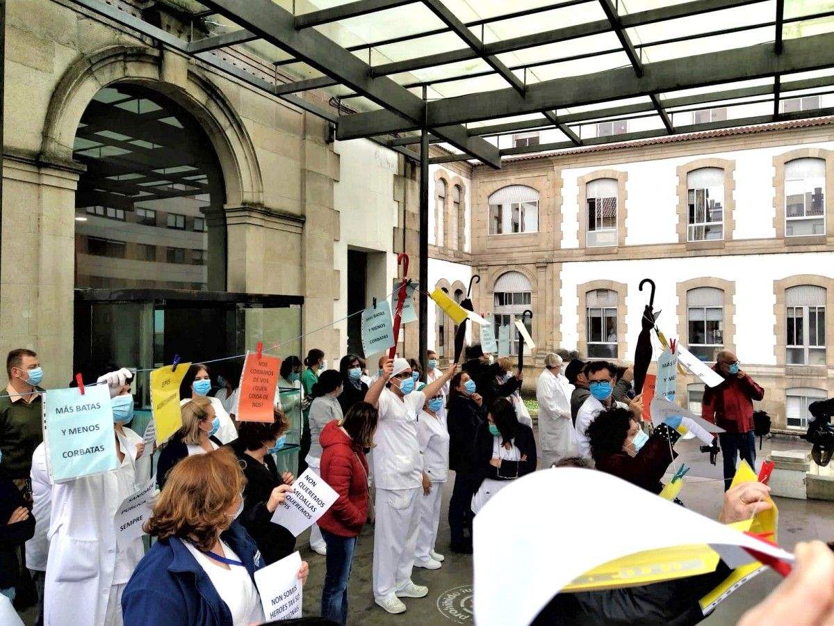 Protesta de profesionales sanitarios en el Hospital Provincial