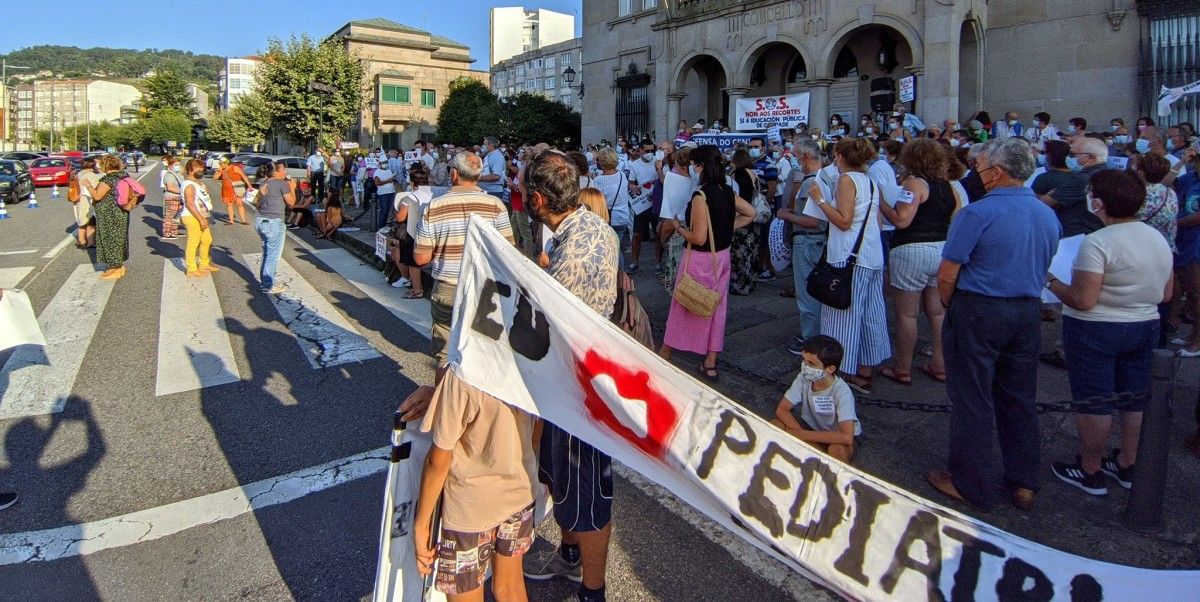Protesta para reclamar persoal sanitario no Centro de Saúde de Seixo