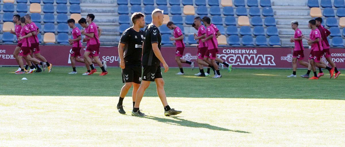 Adestramento da pretemporada 2021/2022 do Pontevedra en Pasarón