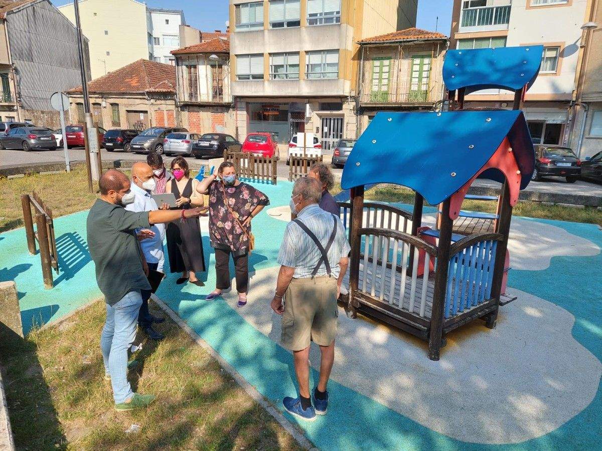 Visita de representantes del Concello de Pontevedra al Campo da Torre