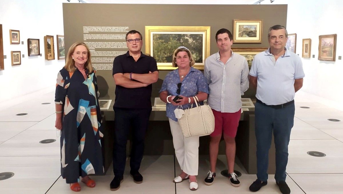 Visita de la bisnieta de Francisco Pradilla al Museo de Pontevedra