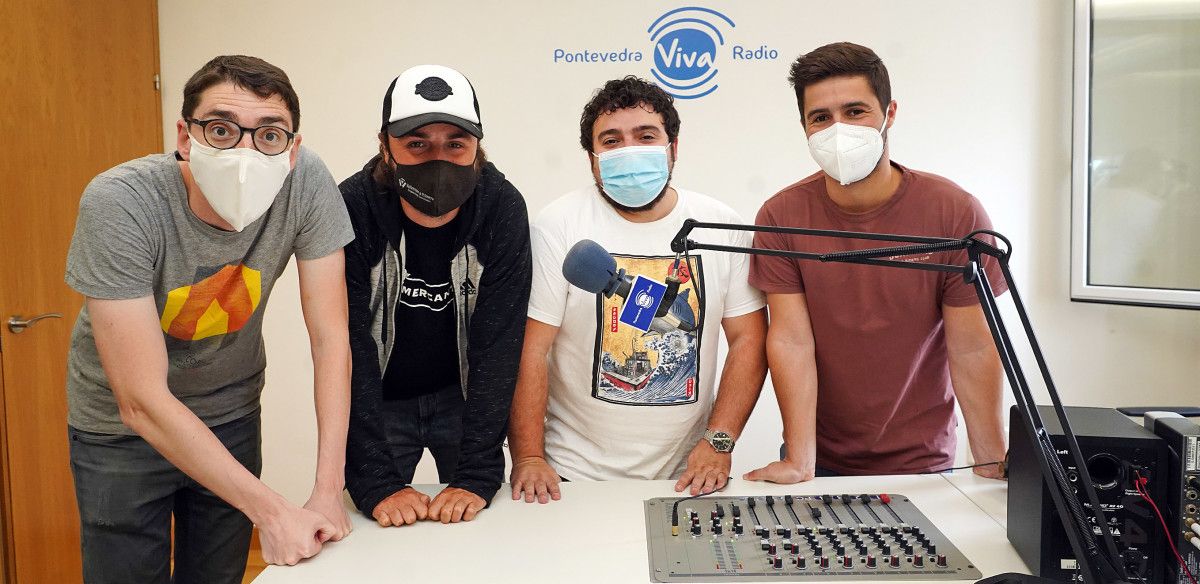O equipo de Fondo Norte Podcast en  PontevedraViva Radio