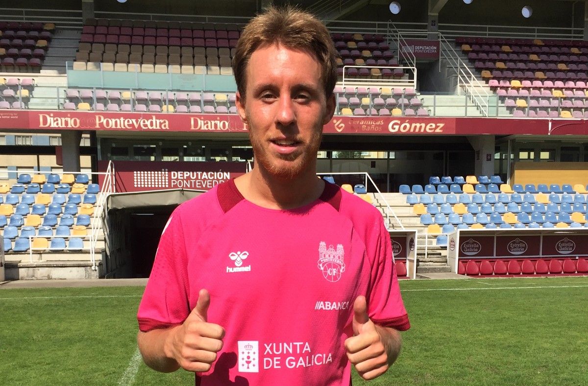 Yelko Pino, no seu primeiro día de adestramento co Pontevedra