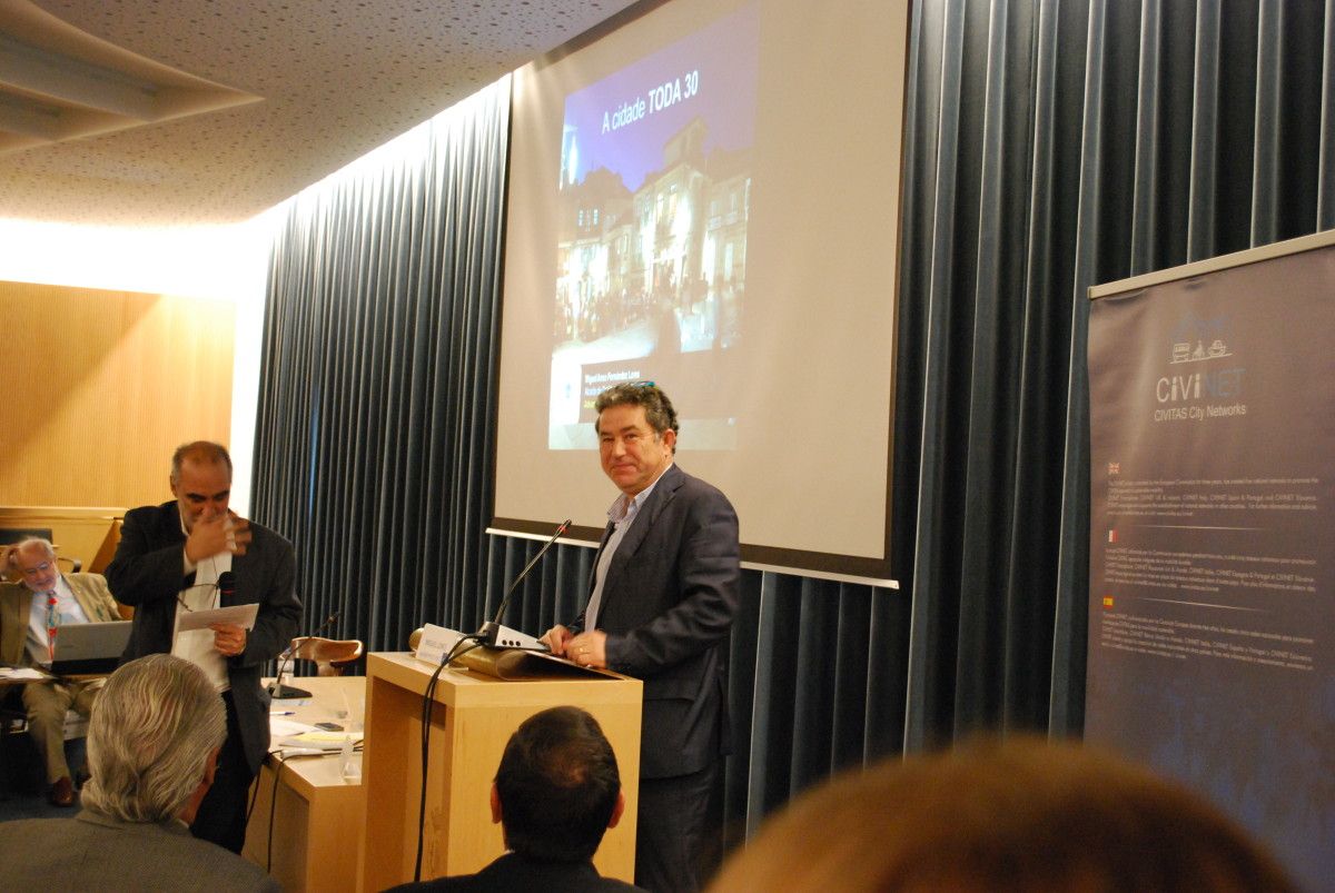Participación de Miguel Anxo Fernández Lores en el foro Civinet