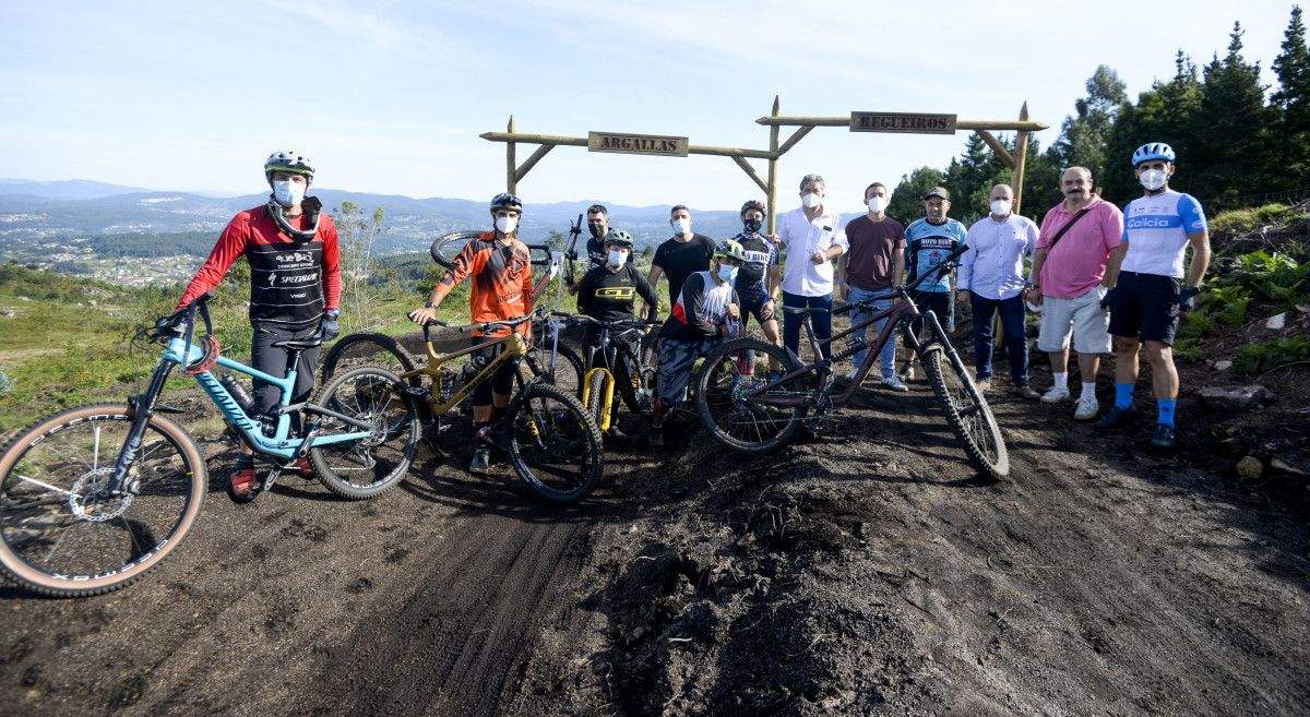 Inauguración del circuito para disciplinas gravity de BTT​ en A Fracha