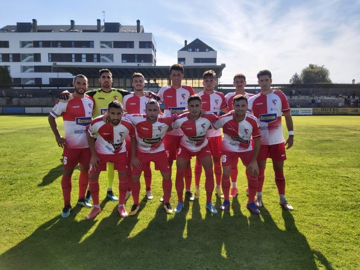 Once titular do Arosa contrao Marino de Luanco