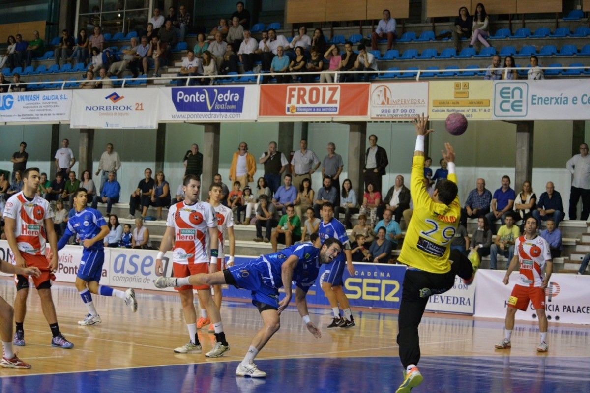 Partido entre Teucro y BM Nava
