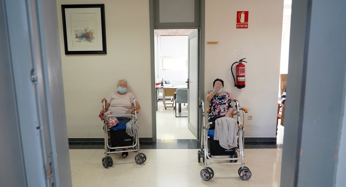 Administración da terceira dose da vacina anticovid