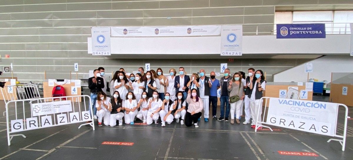 Equipo de vacinación no último día de actividade no Recinto Feiral