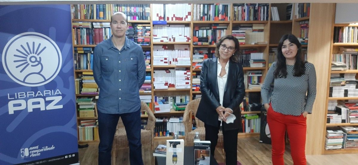 Santiago Lopo, Maica Larriba y Bárbara Blasco en la Librería Paz