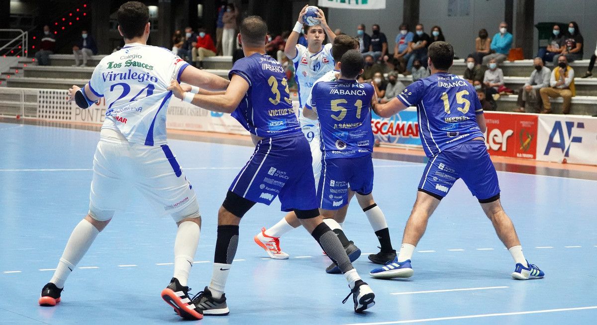 Derbi de División Honor Plata entre Teucro y Cisne en el Pabellón Municipal