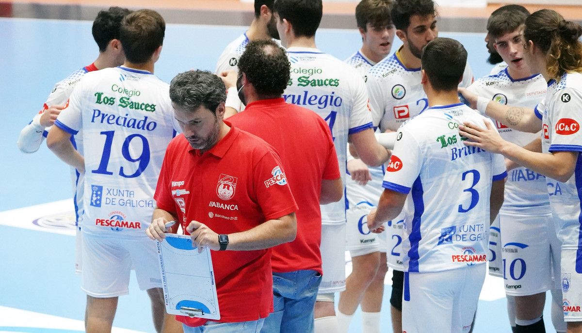Derbi de División Honor Plata entre Teucro y Cisne en el Pabellón Municipal