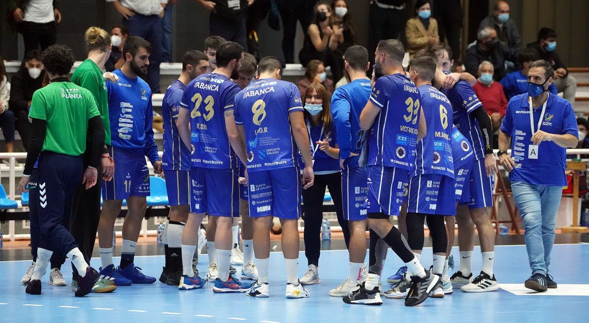 Derbi de División Honor Plata entre Teucro y Cisne en el Pabellón Municipal