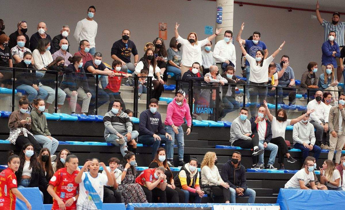 Partido de liga entre Marín Futsal e Poio Pescamar na Raña