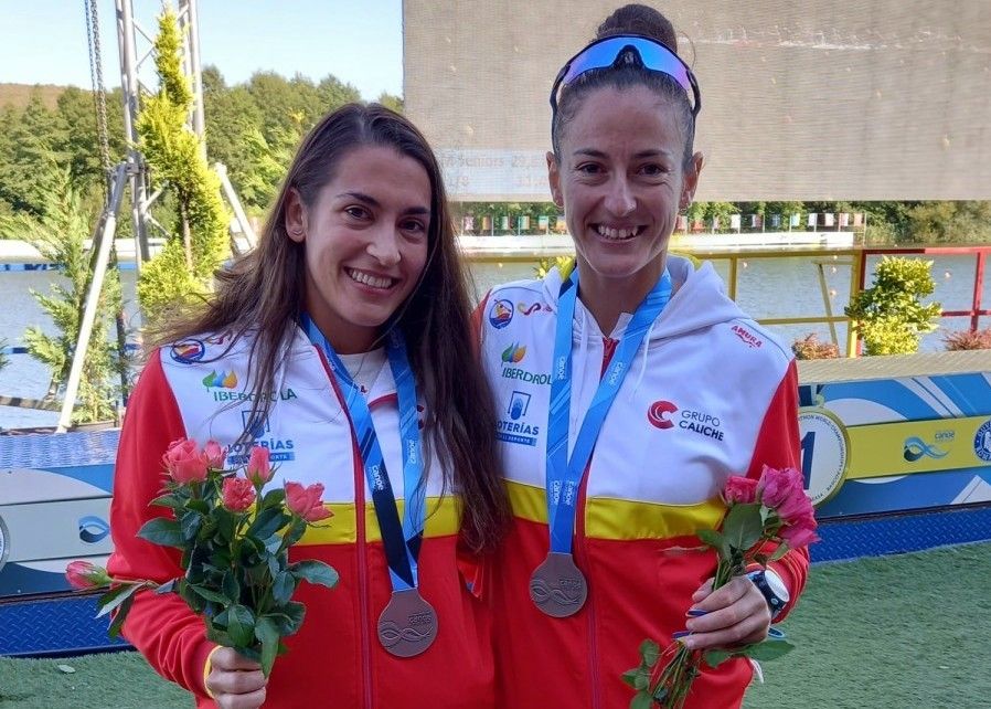 Tania Álvarez y Tania Fernández, medalla de plata en Rumanía