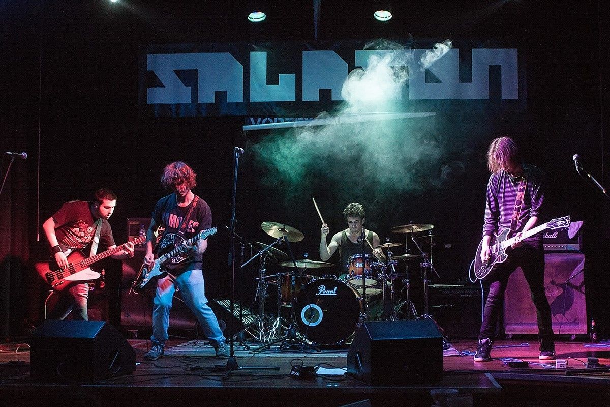 Concierto de ¡Qué Desilusión! en Cangas