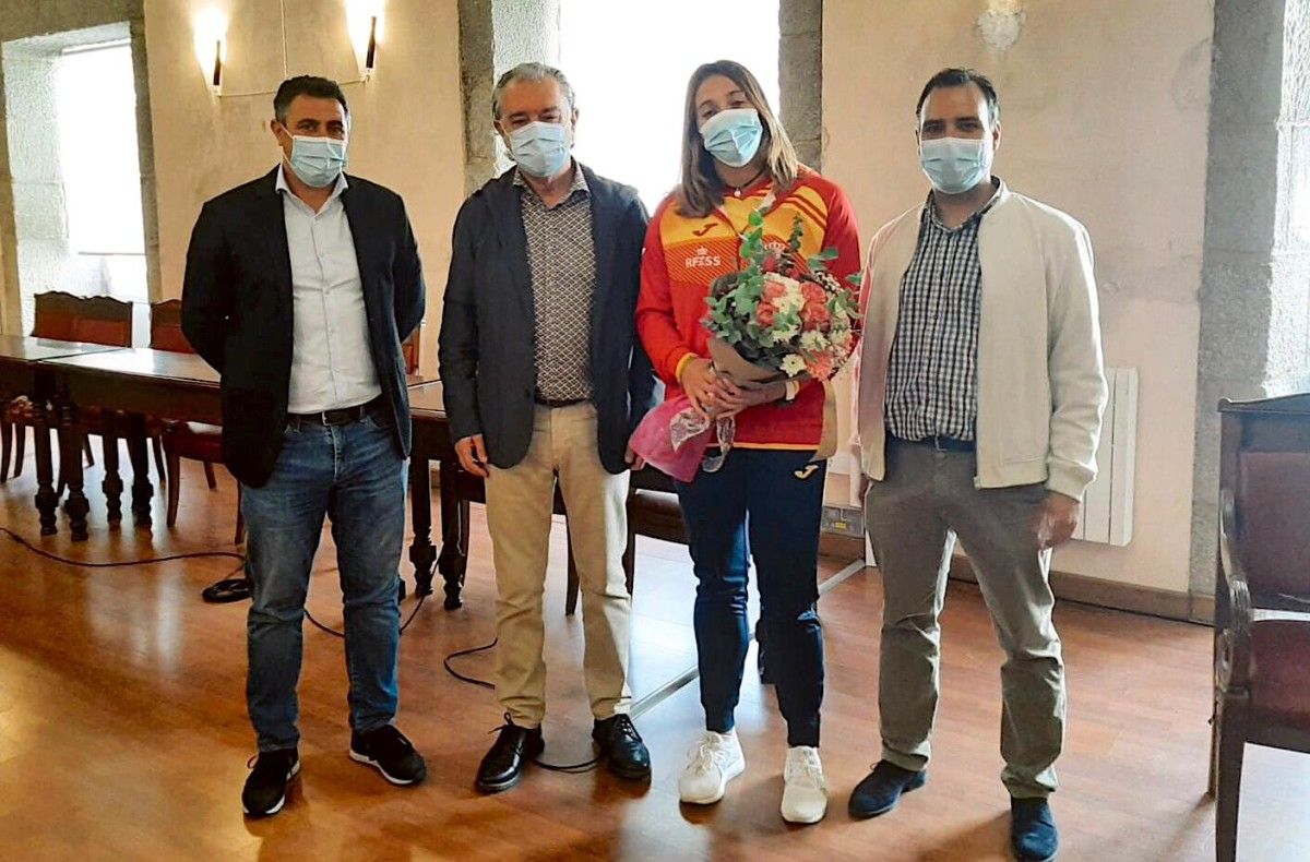 Recepción municipal a Antía García tras a súa actuación no Europeo de Salvamento