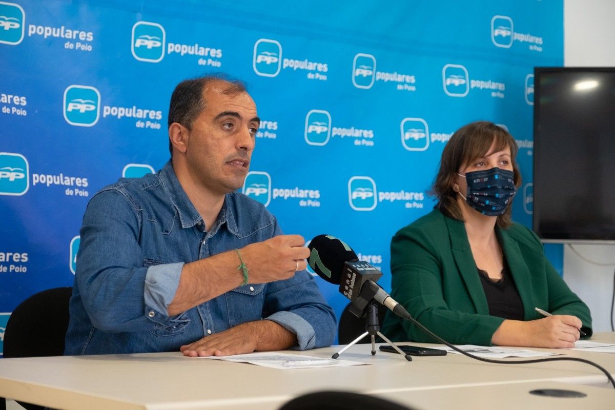 Ángel Moldes e Rocío Cochón, concelleiros do PP de Poio