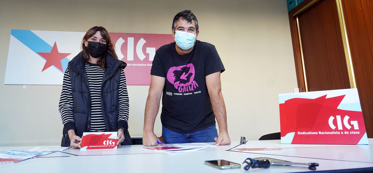 Diana Rodríguez, integrante da executiva comarcal, e Marcos Conde, secretario comarcal CIG - Pontevedra