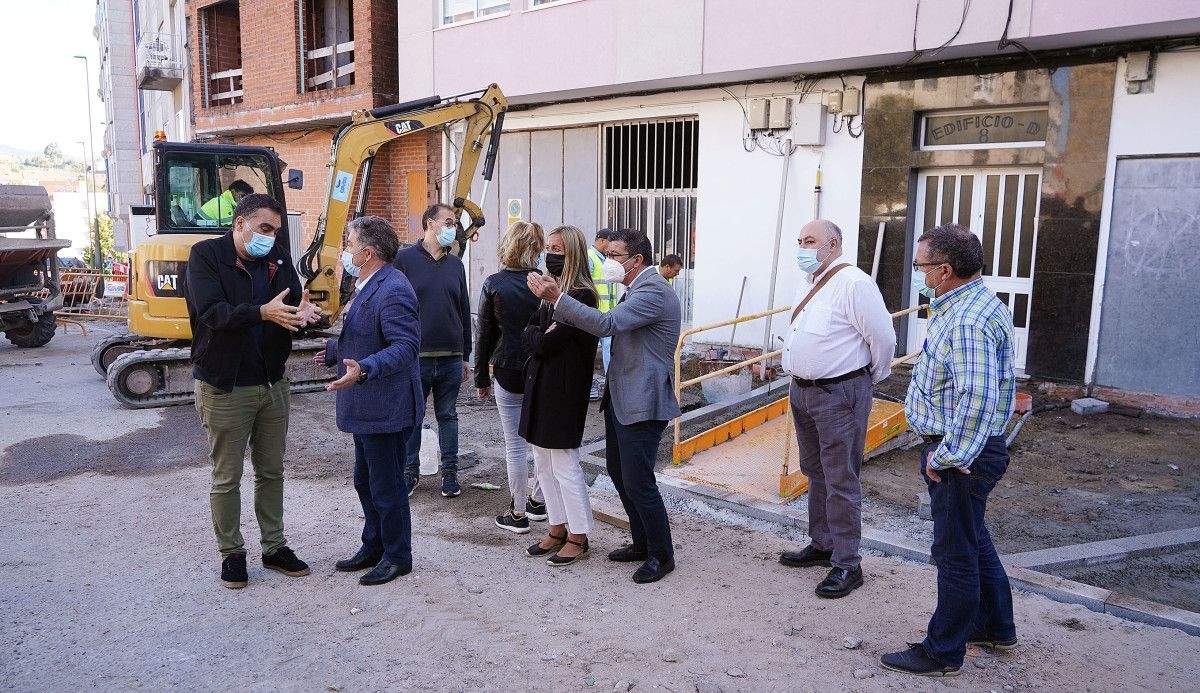 Obras no barrio do Castañal