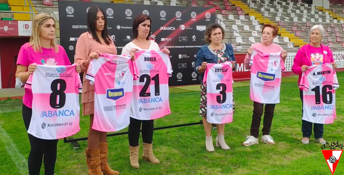 O Arosa presenta unha camiseta especial polo día mundial de loita contra o cancro de mama