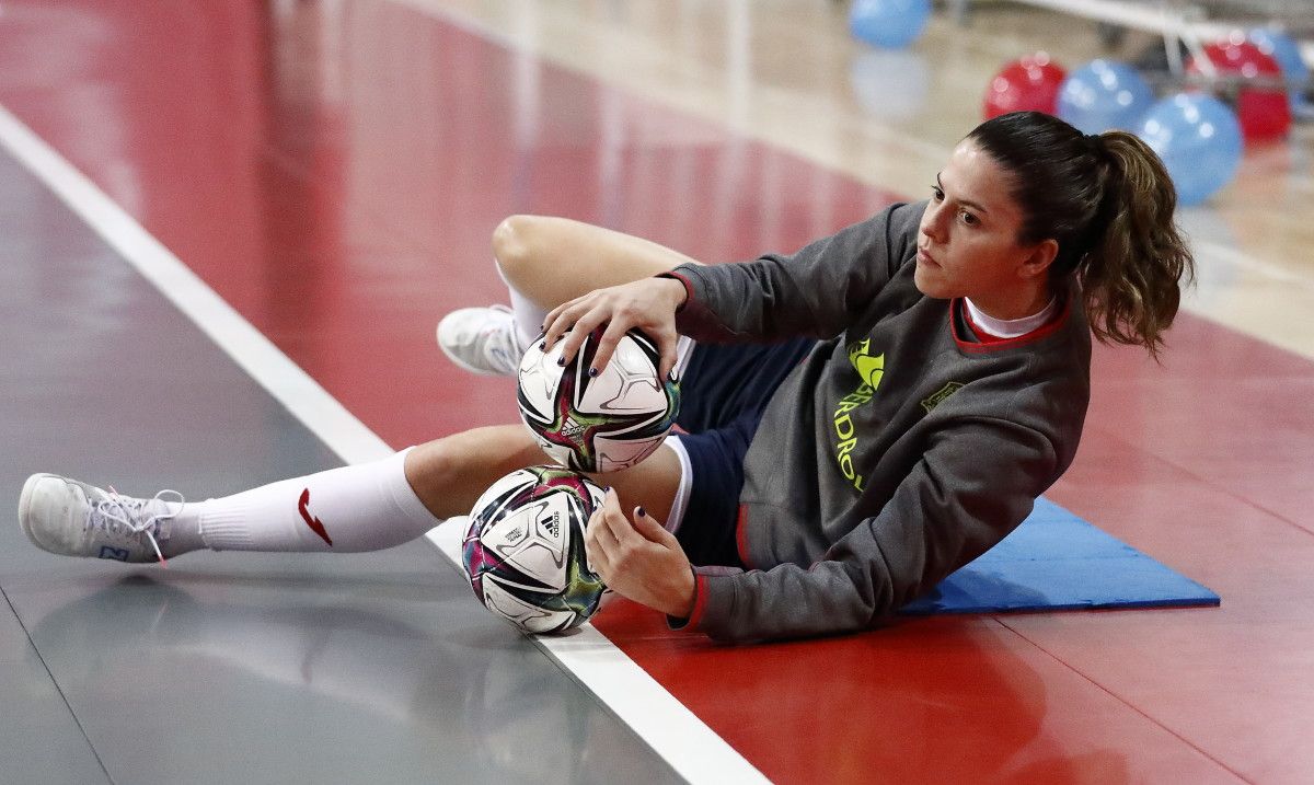Silvia Aguete, nun adestramento da Selección Española