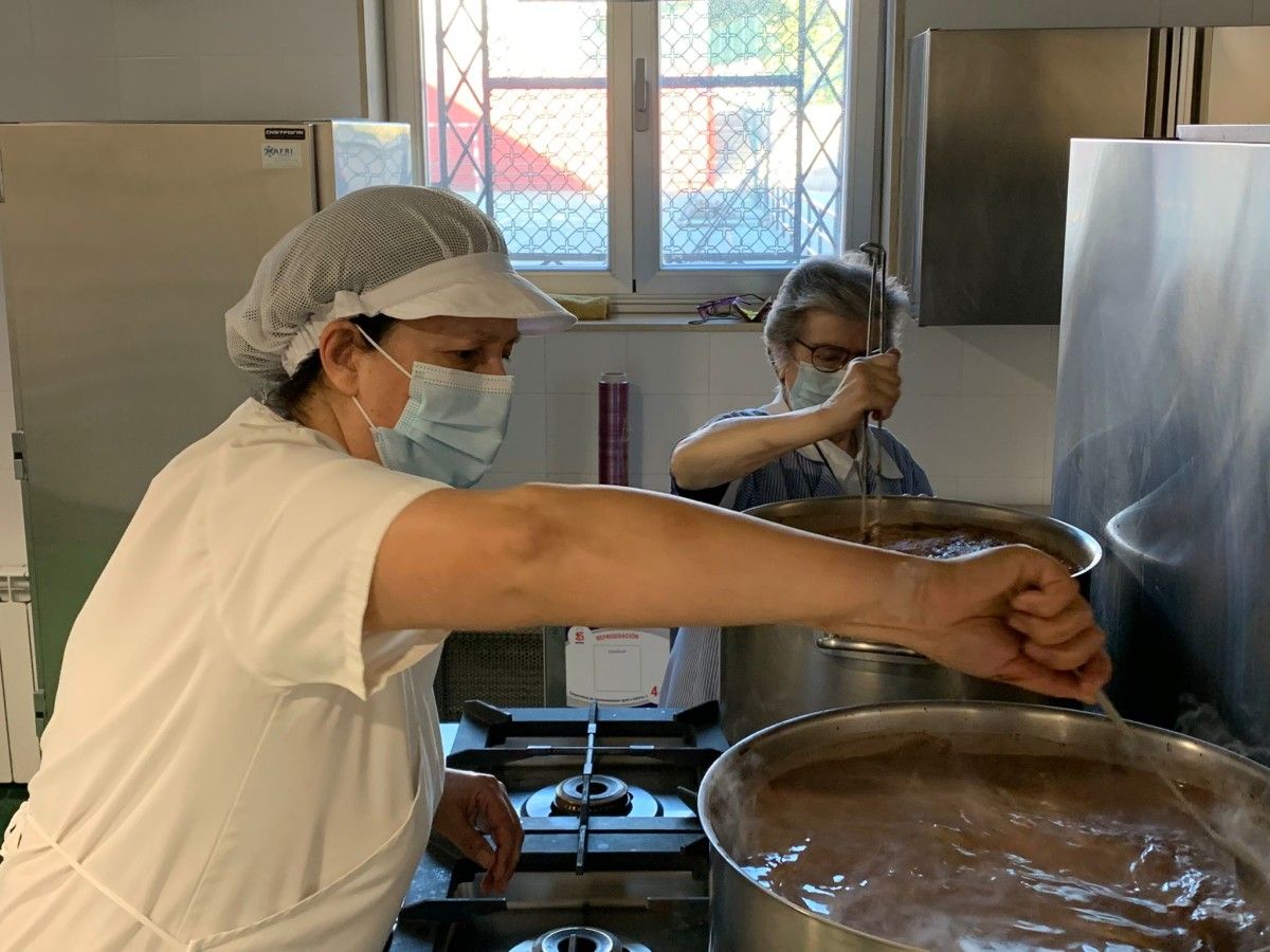 Chocolatada solidaria coa illa canaria de La Palma