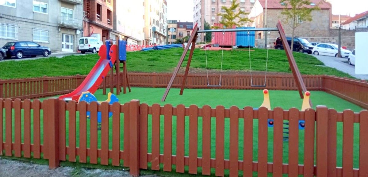 Parque infantil ampliado e renovado na zona de Valdecorvos