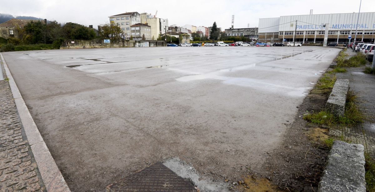 Aparcadoiro disuasorio do Pavillón Municipal tras o seu acondicionamento