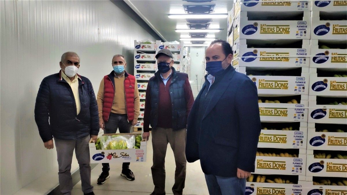Visita del Arosa a las instalaciones de TC Fruits 