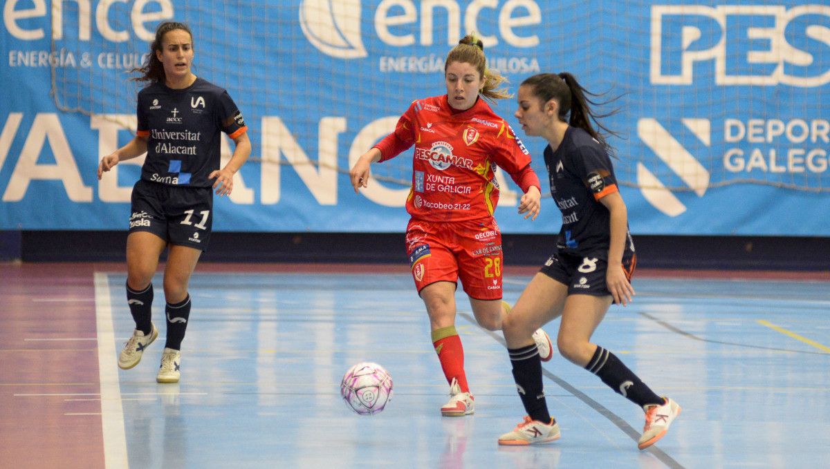 Partido entre Poio Pescamar e Universidad de Alicante na Seca
