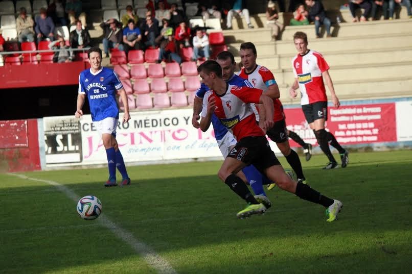 Partido entre Arosa y As Pontes en A Lomba