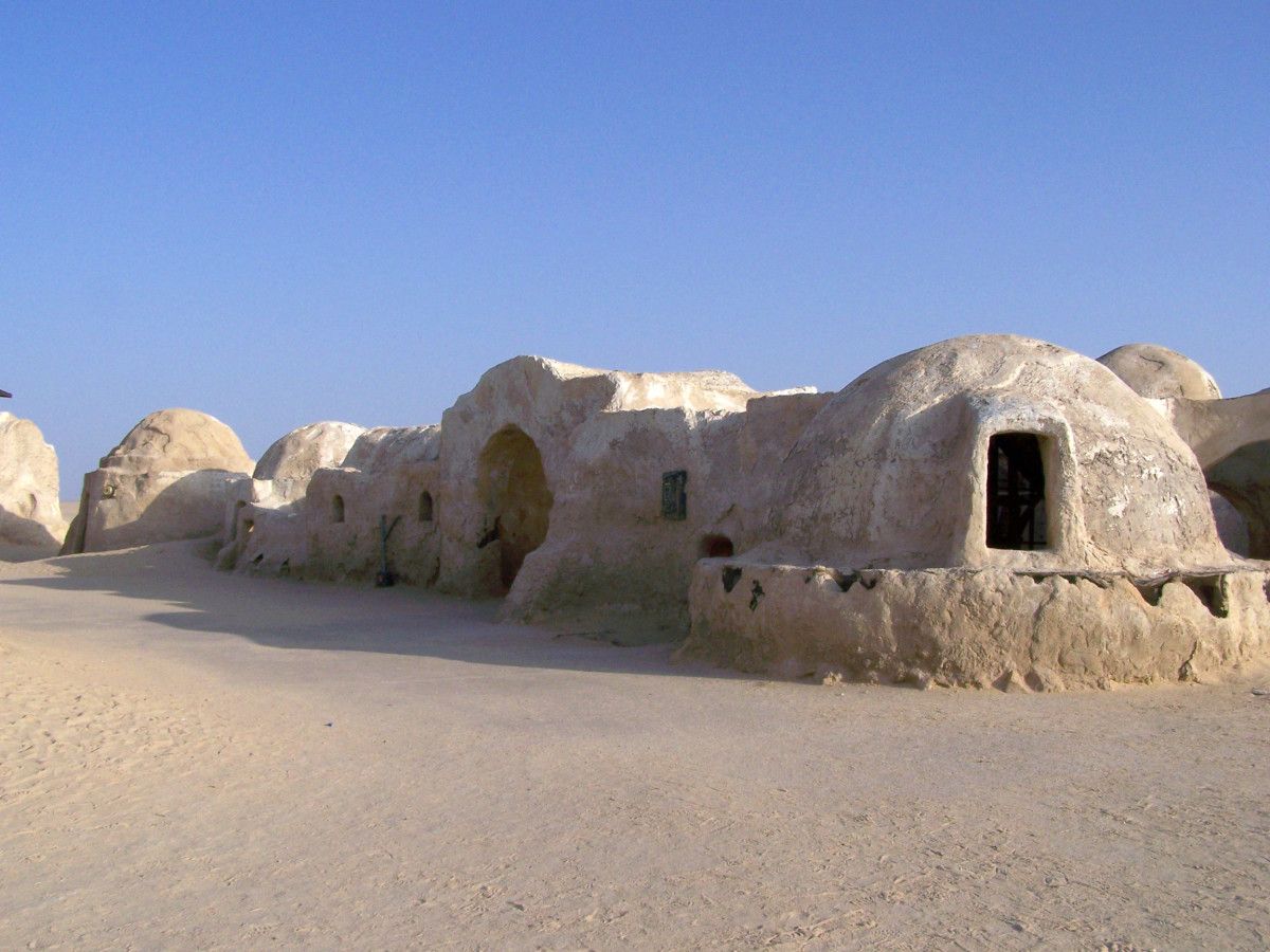 Decorados da Guerra das Galaxias en Oung Jemal