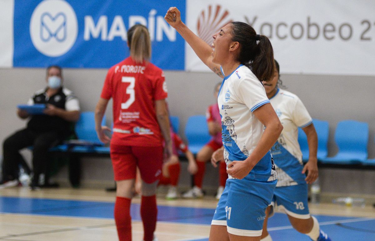 Partido de liga en A Raña entre Marín Futsal e Joventut D'Elx FS