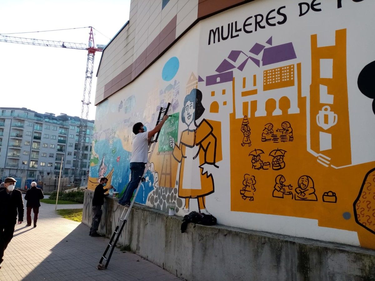 Repintado del Mural das Mulleres