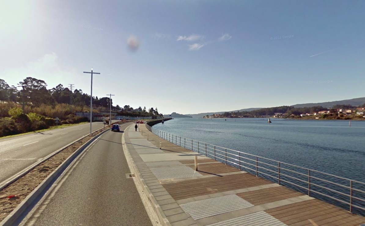 Paseo marítimo de As Corbaceiras, a la altura de Mollabao