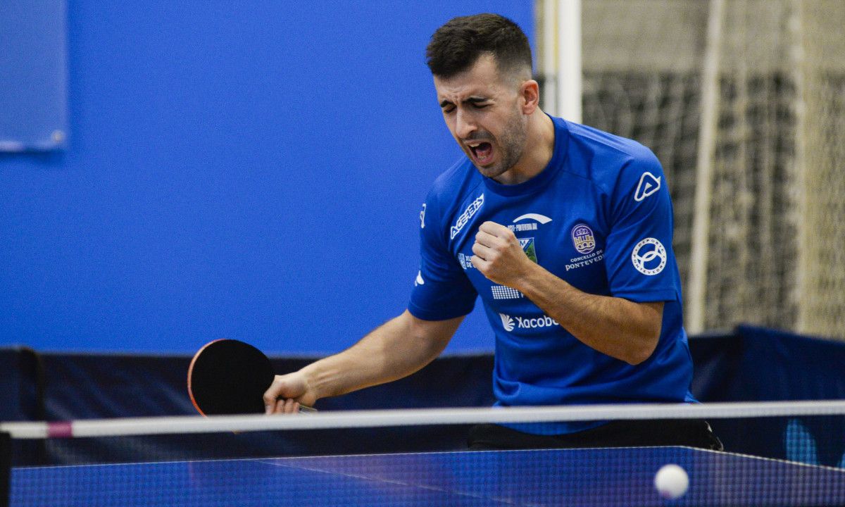 Miguel Ángel Vílchez no encontro de Superdivisión masculina entre o TM Monte Porreiro e o San Sebastián de los Reyes